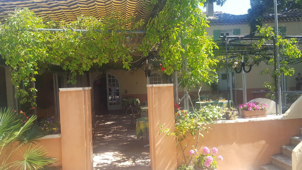 Logis Hotel Le Chene Vert Bollène Buitenkant foto