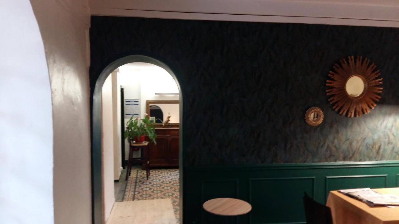 Logis Hotel Le Chene Vert Bollène Buitenkant foto